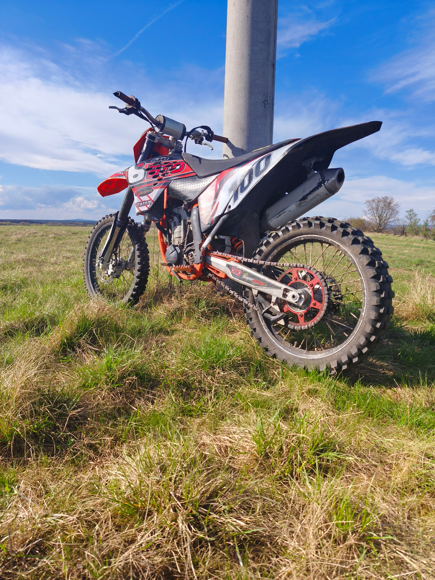 Motocykl před předaním k nám do servisu KTM SXF 250 2008